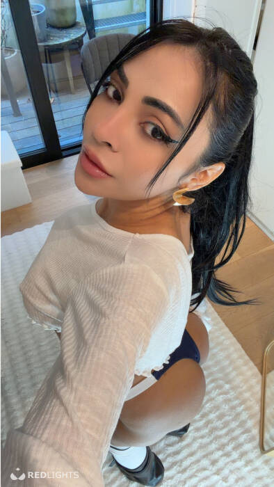 Anitta Petite (Foto)