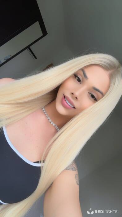 KAMILA (Foto)