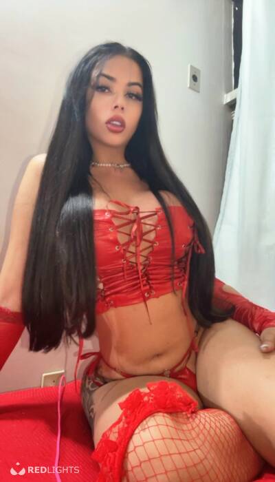 KAMILA (Foto)