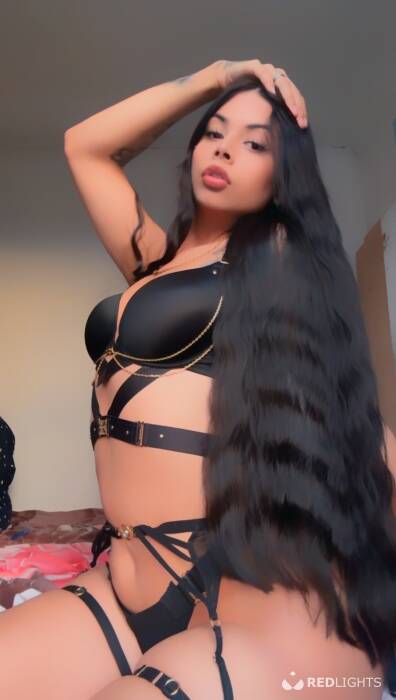 KAMILA (Foto)