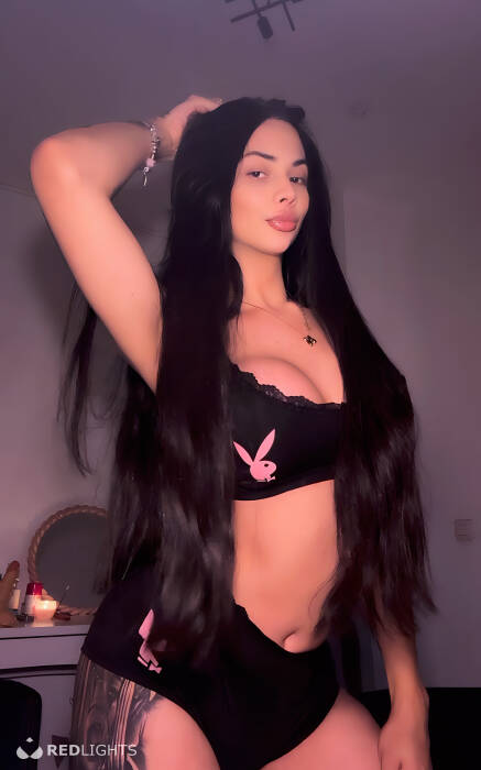 TS KAMILA (Foto)