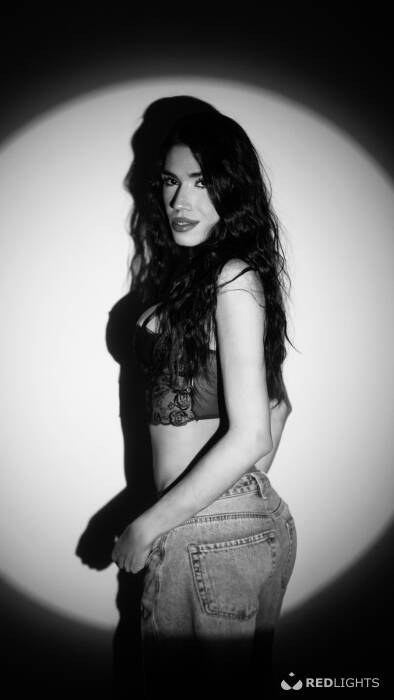 Ashley (Foto)