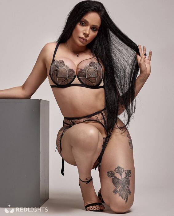 Sabrine bismartine (Foto)