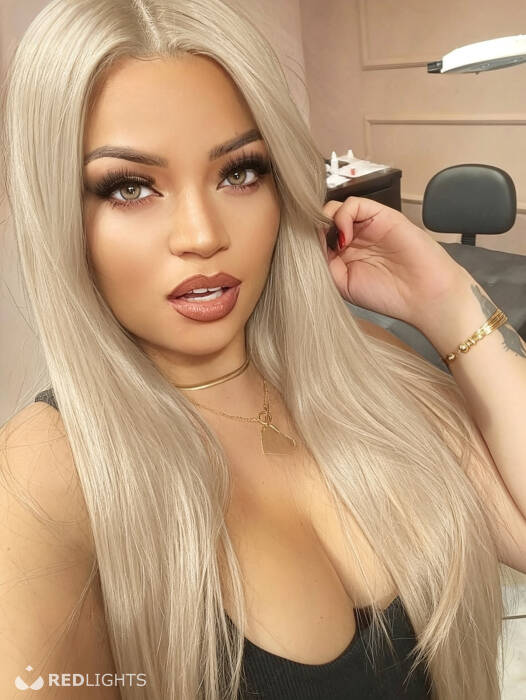 MARIA BELLA (Foto)