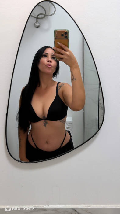 Mirela (Foto)