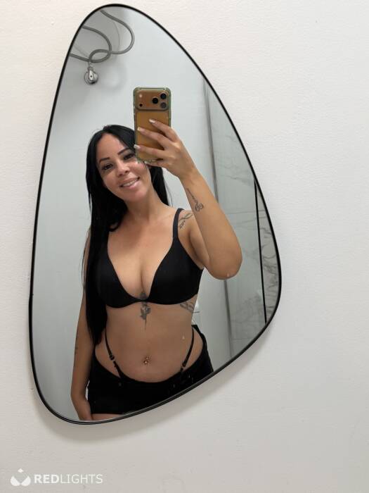 Mirela (Foto)