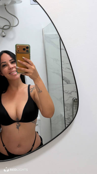 Mirela (Foto)
