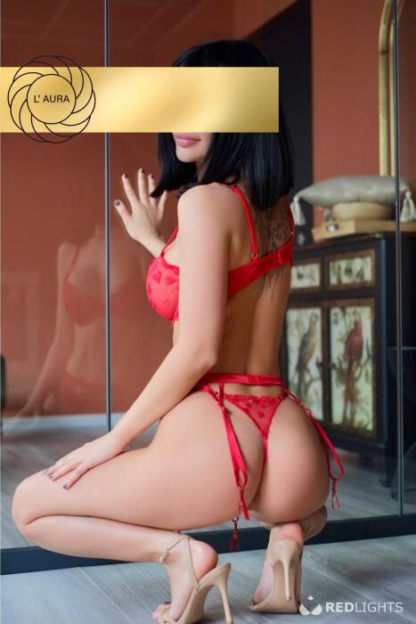 AURA TANTRA MASSAGE (Foto)