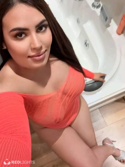 New Cristina full services without condom (Foto)