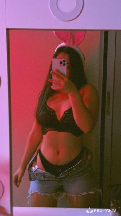 Samanatha bella ragazza italiana!! (Foto)