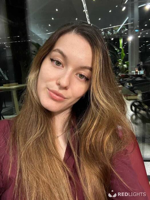 Leona Meneses (Foto)