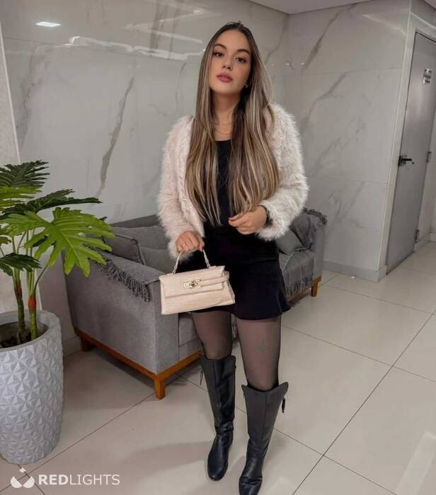 Leona Meneses (Foto)