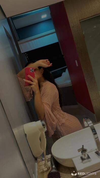 Ayla super Sexy (Foto)