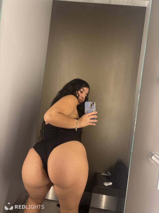 Naiane (Foto)