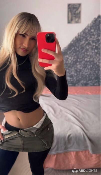 IVONNY (Foto)