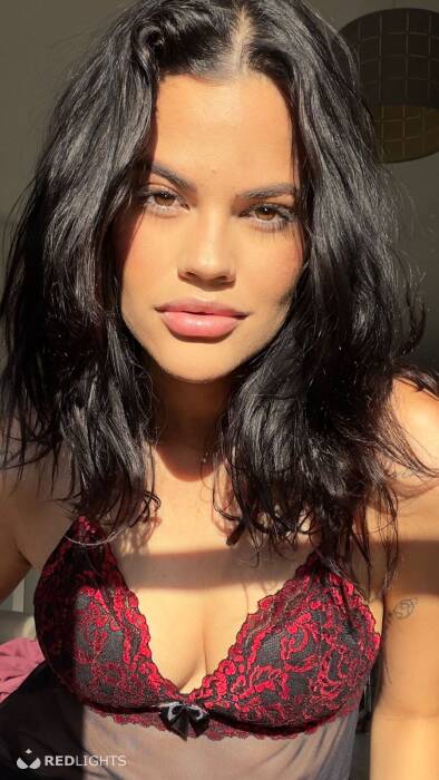 Emy (Foto)