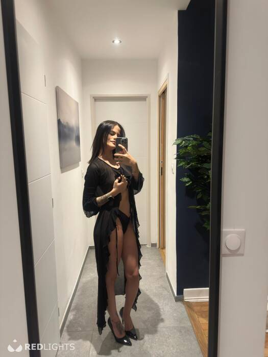 Emy (Foto)