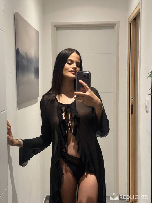 Emy (Foto)