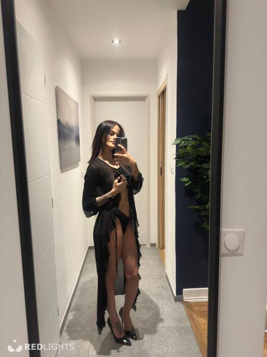 Emy (Foto)