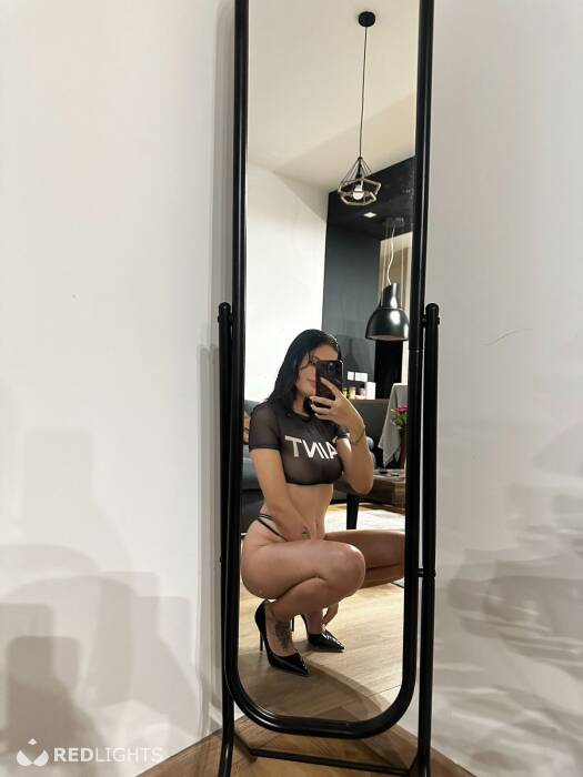Emy (Foto)