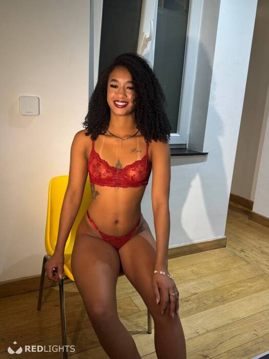 Ana (Foto)