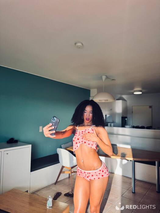 Ana (Foto)