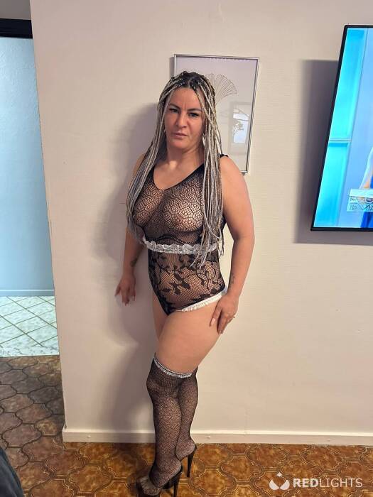 New Simona (Foto)