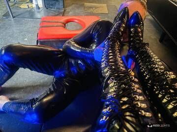 Mistress NAELLE (Foto)