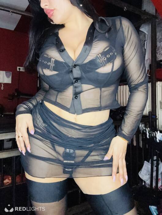 Mistress NAELLE (Foto)