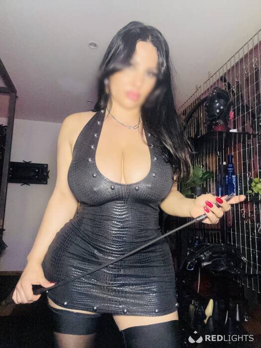 Mistress NAELLE (Foto)