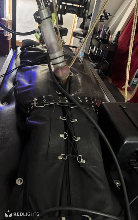 Mistress NAELLE Luxury (Foto)