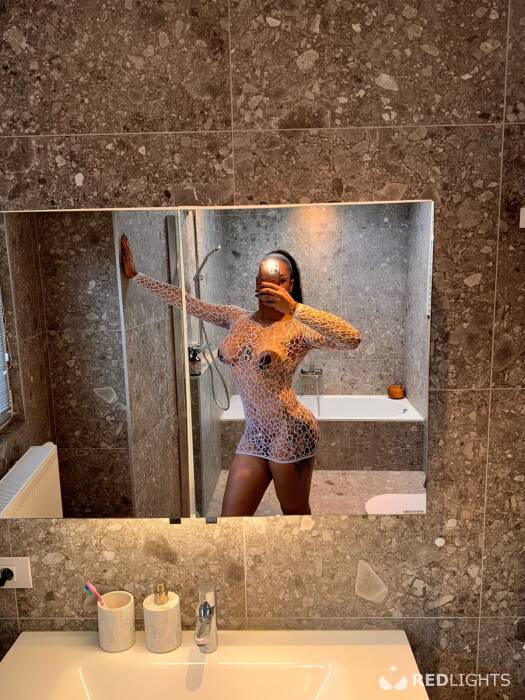 JUJU DOLL LAST DAYS (Foto)