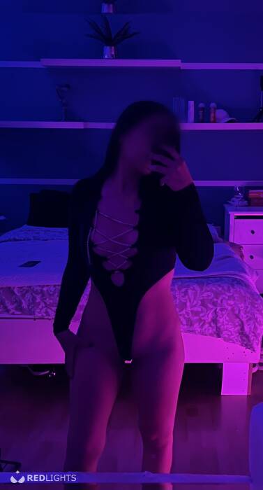 ANGELA (Foto)