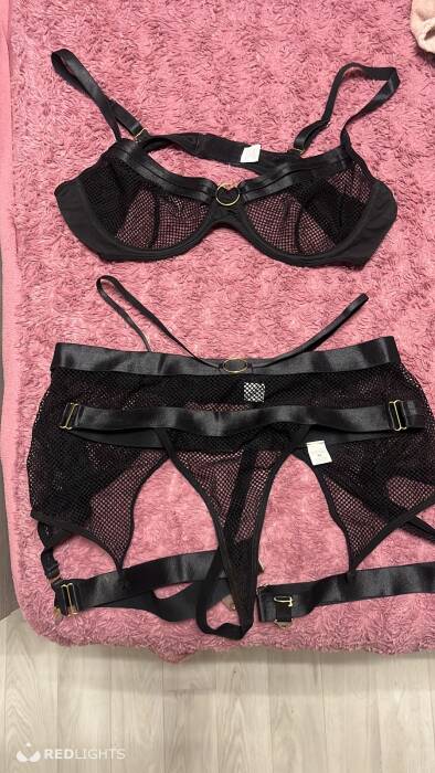 B L A C K P E A R L (Foto)