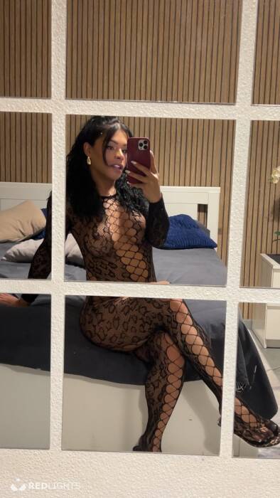 Larissa (Foto)