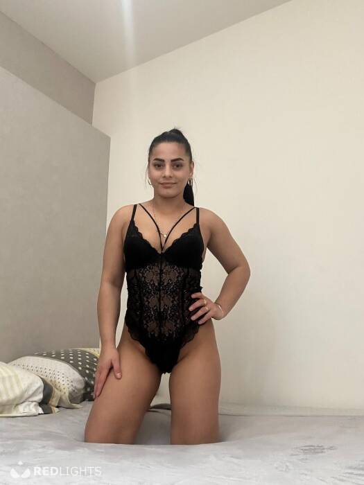 ANTONIA (Foto)