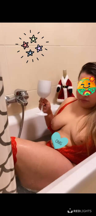 Alejandra Blondine (Foto)