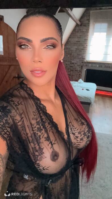 Soraya Vermelha (Foto)