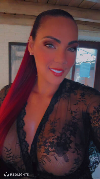 Soraya Vermelha (Foto)