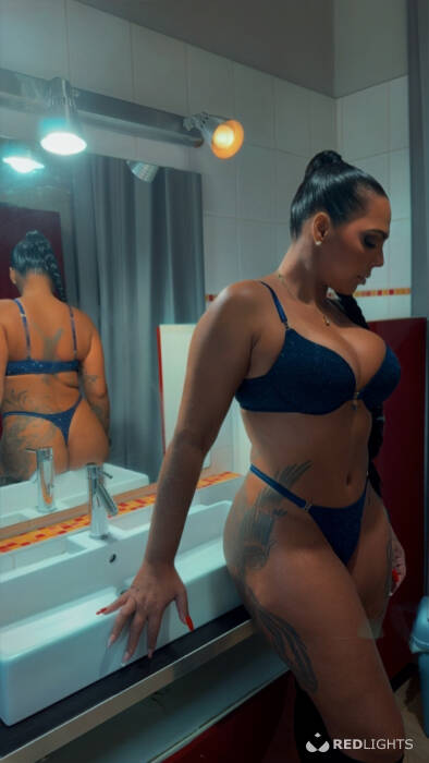 Soraya Vermelha (Foto)