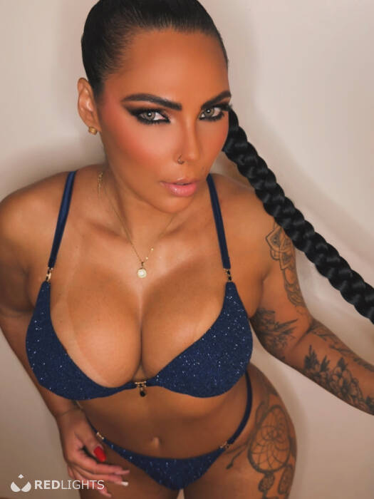 Soraya Vermelha (Foto)