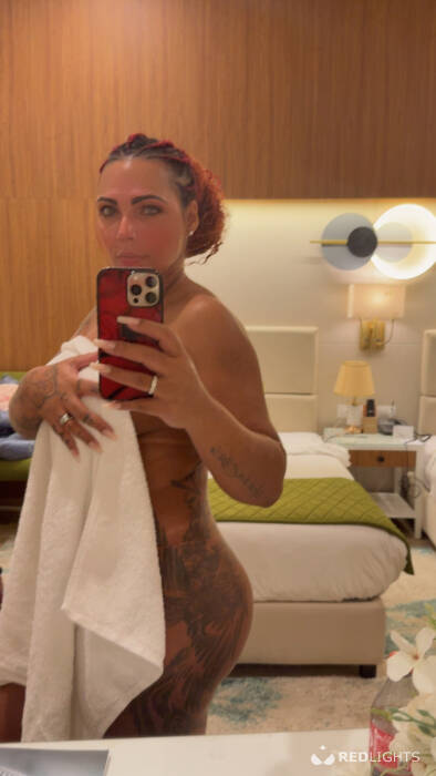 Soraya Vermelha (Foto)