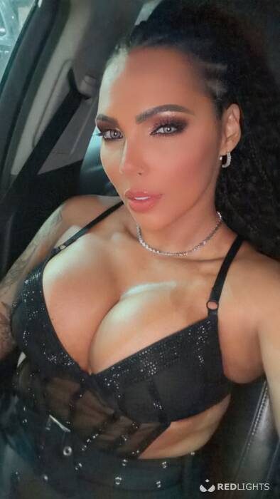 Soraya Vermelha (Foto)