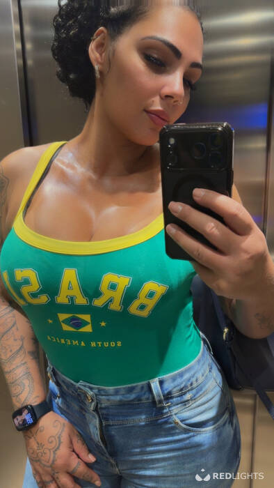 Soraya Vermelha (Foto)