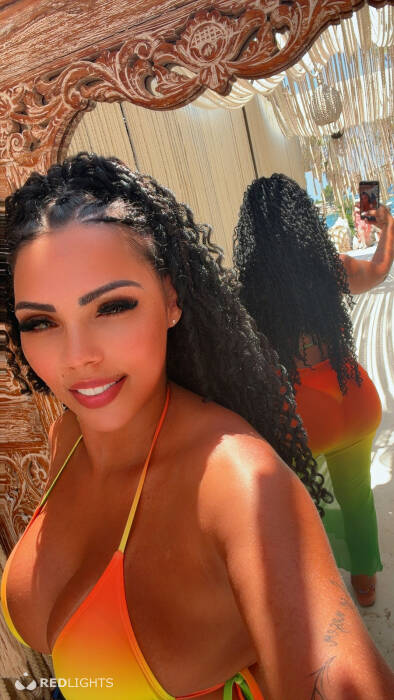 Soraya Vermelha (Foto)