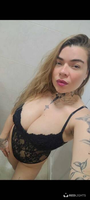 Amelia (Foto)