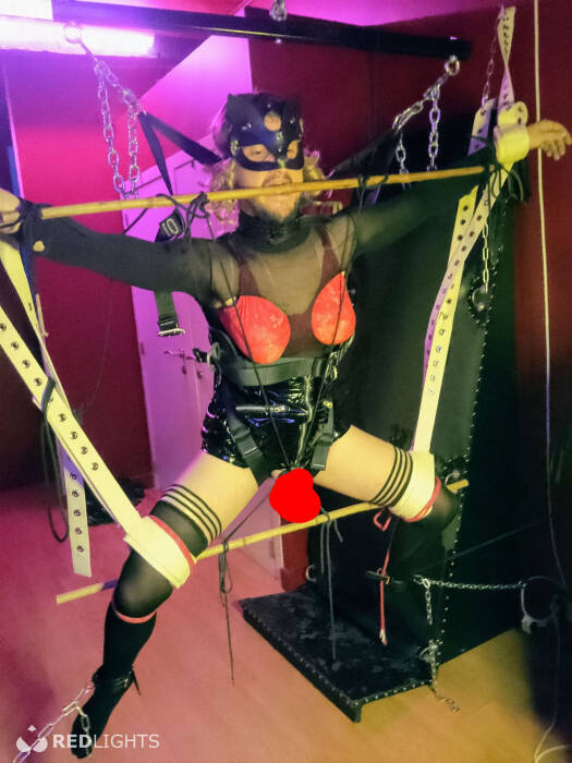 Mistress Niki (Foto)