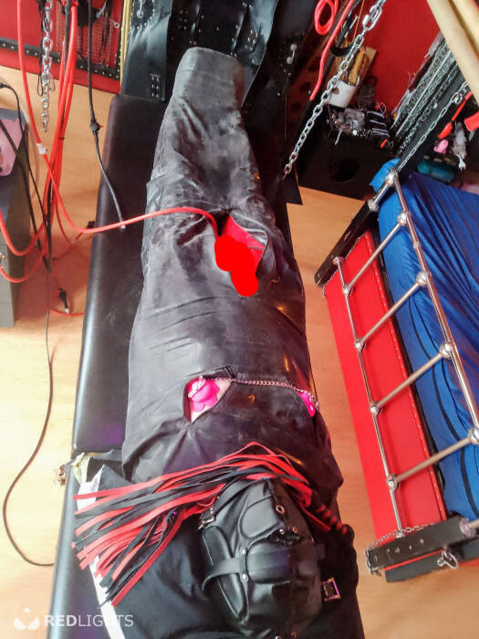 Mistress Niki (Foto)