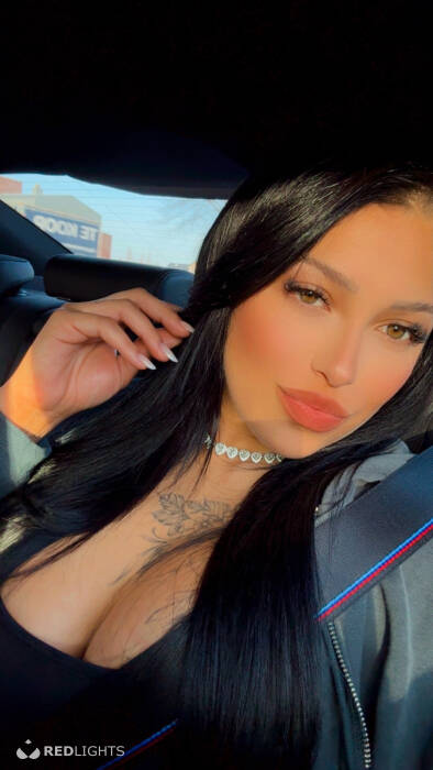 Melly Hot (Foto)