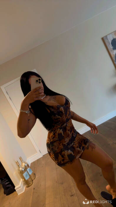 Melly Hot (Foto)